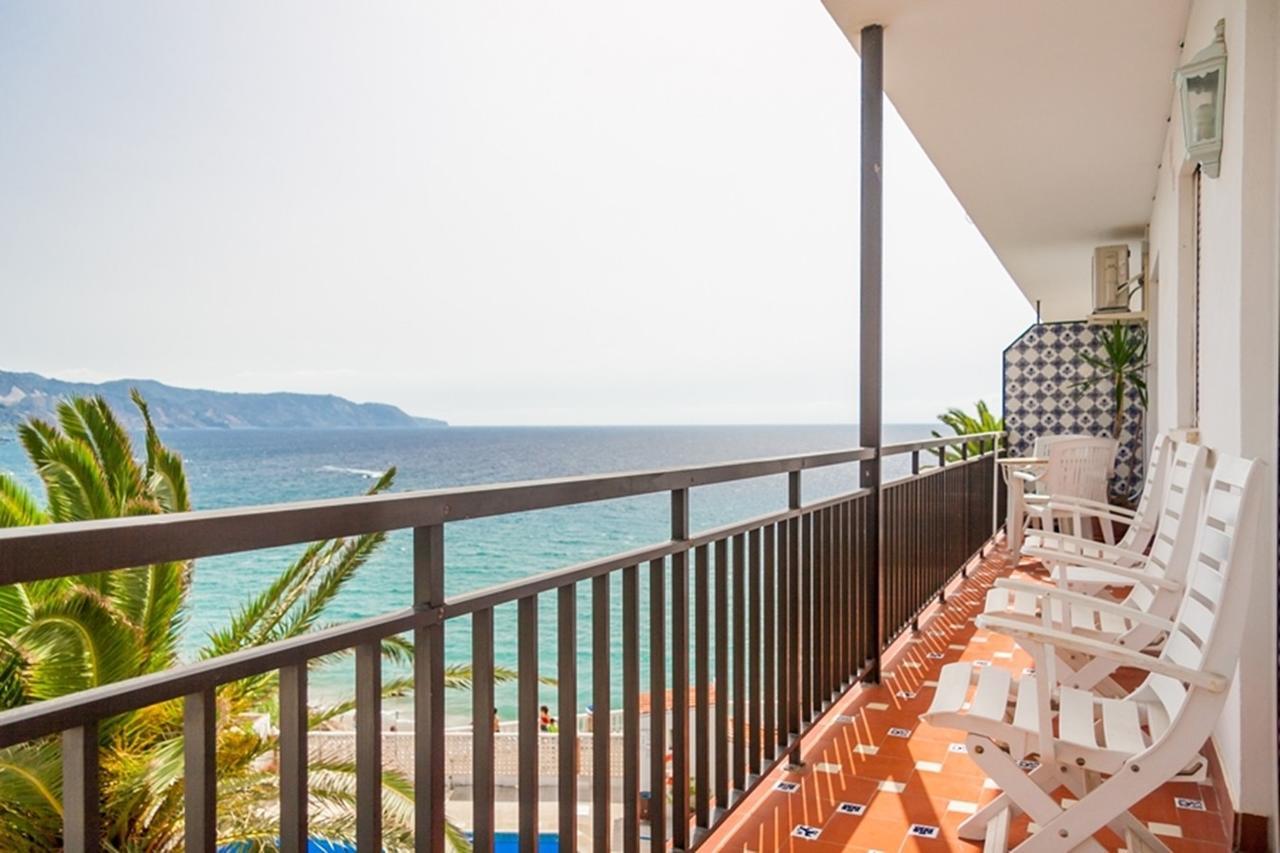 Carabeo Rocamar Nerja Apartman Kültér fotó