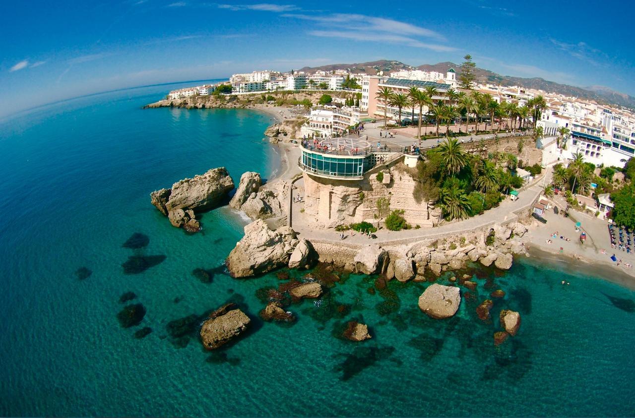 Carabeo Rocamar Nerja Apartman Kültér fotó